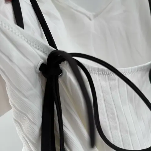 Solid & Striped The Lynn Swimsuit Size Medium NWT B&W One Piece Ribbed Swim