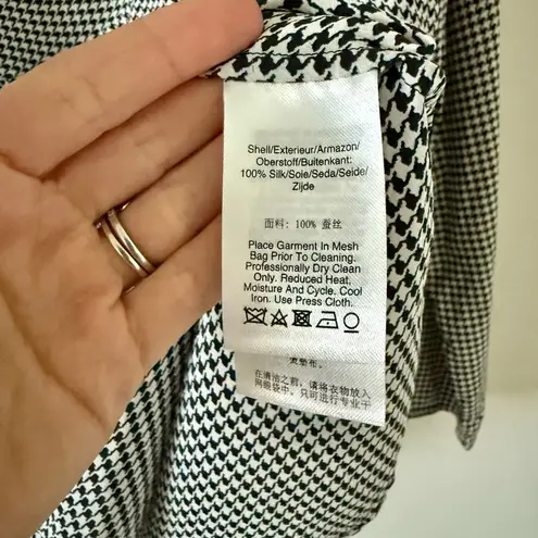 Donna Karan Vintage Long Sleeve Silk Blouse in Black & White Hounds tooth - M