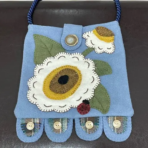 Cute handmade purse with appliqué floral with lining and pocket inside