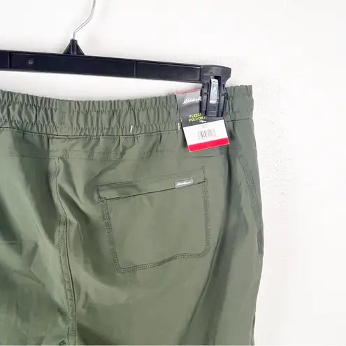 Eddie Bauer  Green Drawstring Waist Multiple Pockets Fleece Lined Pants, Size 8