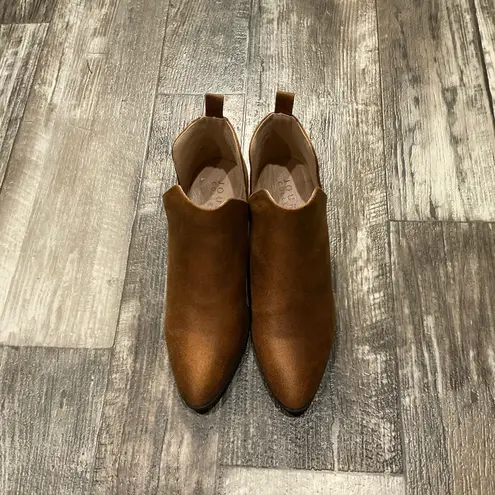 Journee Collection Tan Ankle Booties Size 7