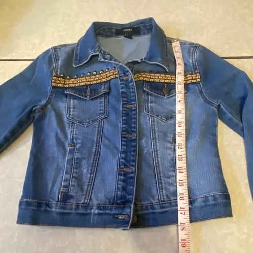 Forever 21  Cropped Denim Jean Jacket Studded Embroidered Aztec design Size Small