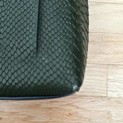 NWT Isle Locada Leather Backpack / Purse / Bag. Dark green