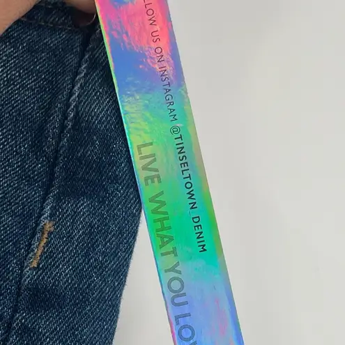 Tinseltown Juniors' Distressed Denim Relaxed Mom Shorts in Blue Size 1