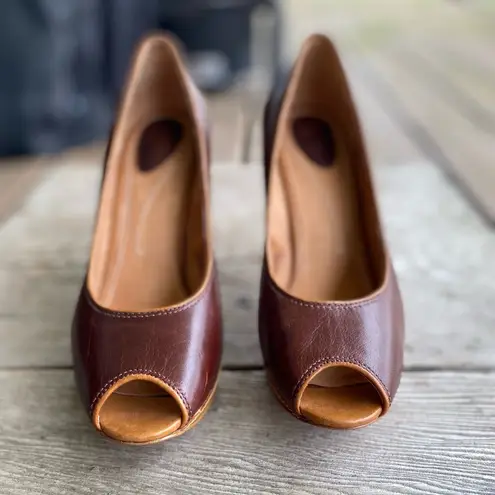 Fossil New  Leather Pump - Image 2