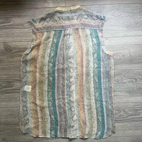 Equipment Femme Pastel Gray Snakeskin Sheer Raw Hem Tunic Button Down Top Size L