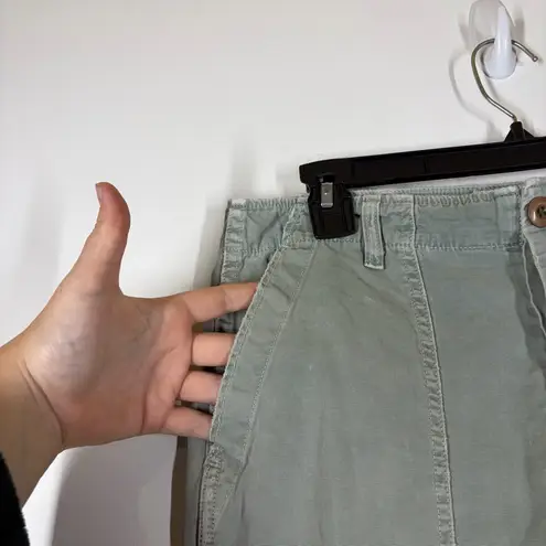AMO Army Twist Cropped Pant Size 27 Green