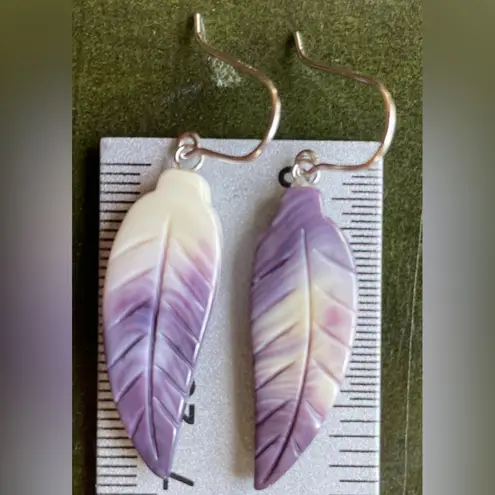 Wampum Quahog Earrings NWT NEW IN BOX Sterling Silver Curved Feather 🪶 Purple