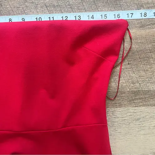 Nine Britton Red Scalloped Mini Dress Medium Niya Flared Sleeveless Halter NWT