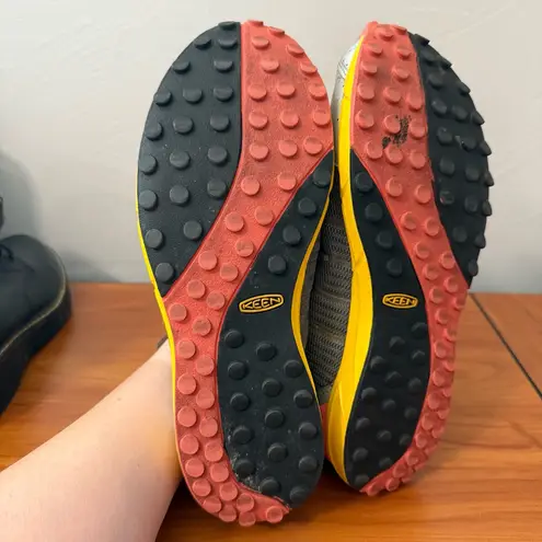 Keen  A86 TR 52014-GYLC Grey &‎ Orange Lace Up Sneaker Athletic Hiking W10