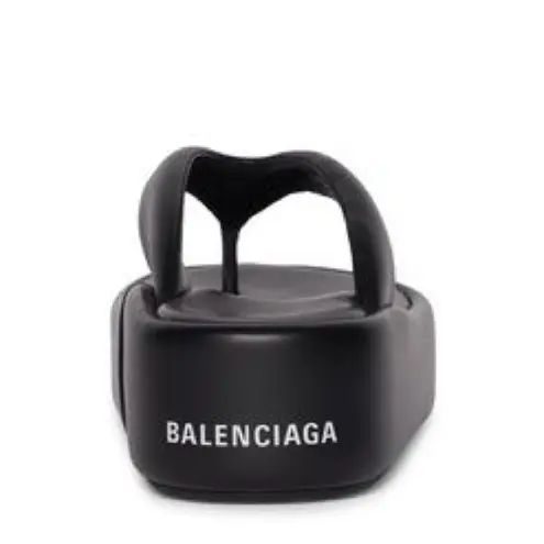 Balenciaga Padded Rise Platform Leather Thong Sandals in Black, Size 41 $695
