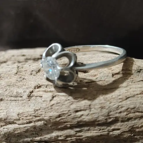 Vtg Avon Sterling Silver 925 Solitaire CZ Ring Size 11Ribbon Floral Engagement