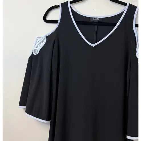 MSK Women's Black/White Cold Shoulder Flowy Floral Knee Length Dress NWT Size S Black