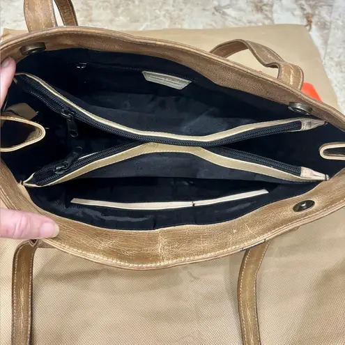 Anuschka Leather Hand Painted shoulder bag. NWT