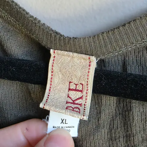 BKE Olive Green V-Neck Long Sleeve Top