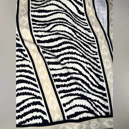 J. McLaughlin Beige and White Patterned Dress size Small