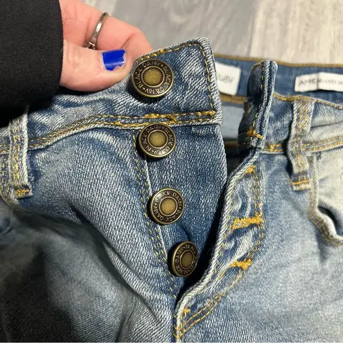 Black Daisy Amie Relaxed Skinny Floral Jeans; 1/25 Junior