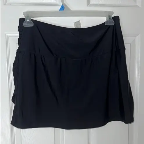 Women's black swim Skort large like new