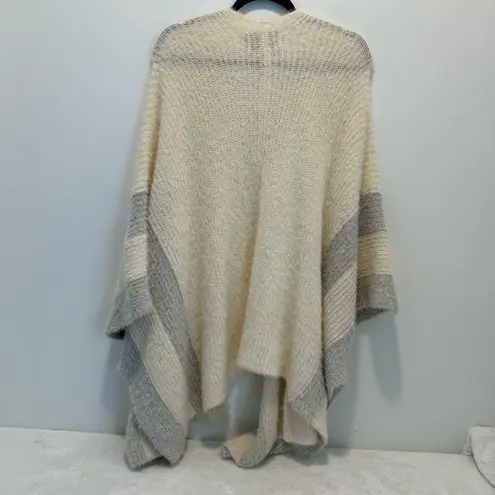 Anthropologie Saturday Sunday Striped Eyelash Shrug Sweater 0/S Gray