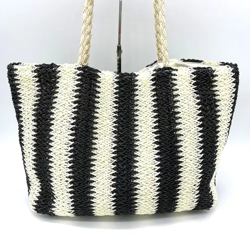 Bueno Tote Bag Large Woven Straw Black Cream Beachy Boho Travel Summer Festival