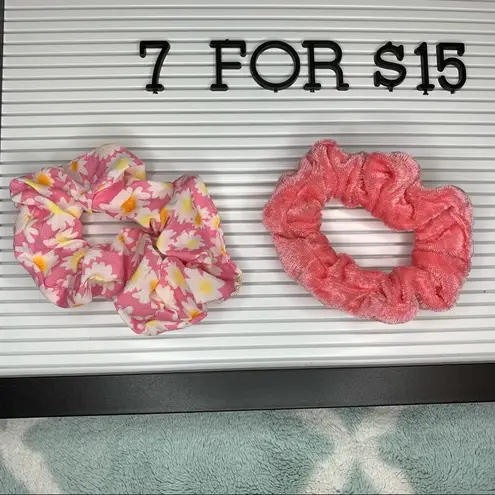 NEW// 7/$15 Scrunchies Velvet & Chiffon Floral Yellow