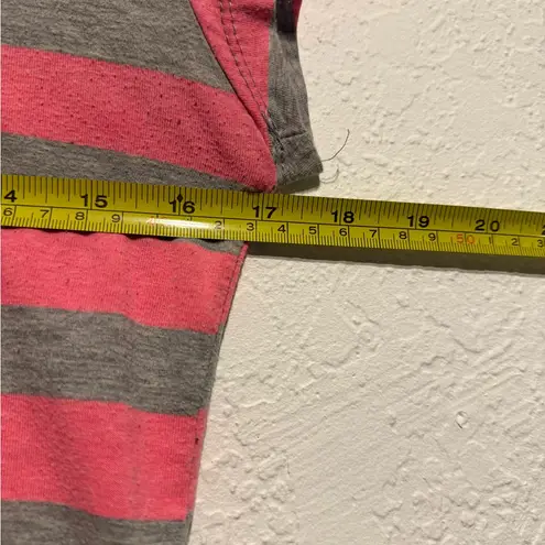 Beverly Hills Polo Club Pink Gray Striped V-Neck Tee Women’s Size L Large Casual