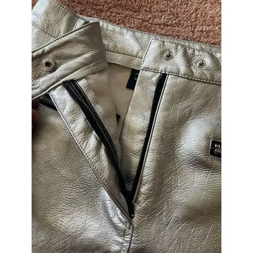 Jolie & Joy SILVER METALLIC FAUX LEATHER MINI SKIRT Size M Size M