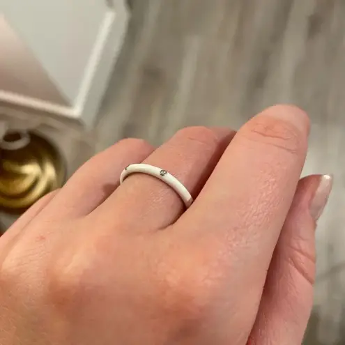 Boutique NEW Unisex White Ceramic Pave Diamond Sterling Silver Band Ring, Size 6