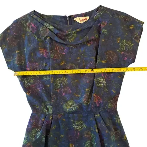 Rose Web New York Women's Vintage 1940s Skirt Suit M Blue/Green Swirl Pattern Blue Size 6