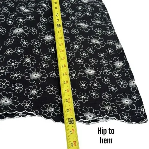 Grace Elements  Black White Embroidered Floral Linen Artsy Bohemian Skirt 14 - Image 8