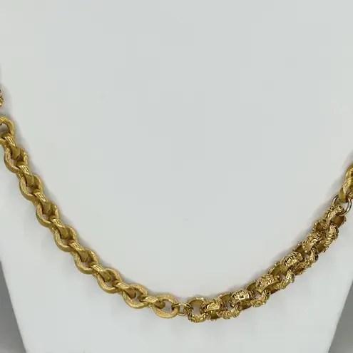 St. John Gold Chain Necklace 46" Palm Beach New York Text Links Statement ✨