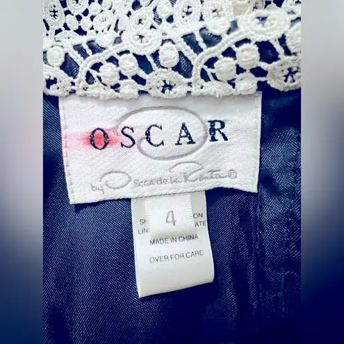 Oscar de la Renta Lace Pencil Skirt