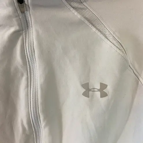 Under Armour  light grey quarter zip pullover heatgear size XL