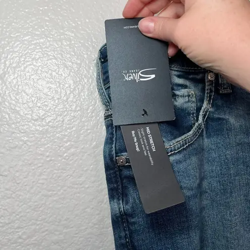 Silver Jeans Girlfriend Universal Fit Mid Rise Skinny Leg Eco-Friendly jeans 24