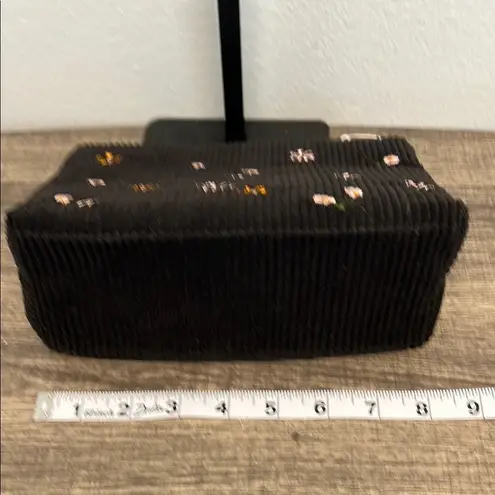 ✨Shiraleah Black Corduroy Cosmetic Bag with Floral Embroidery 🌼