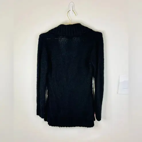 Kiss It Women’s Cable Knit Button