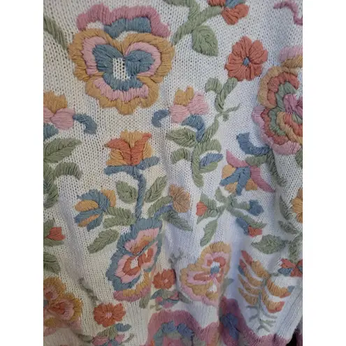 Embroidered Floral Colorful Crew Neck Sweater White Size M
