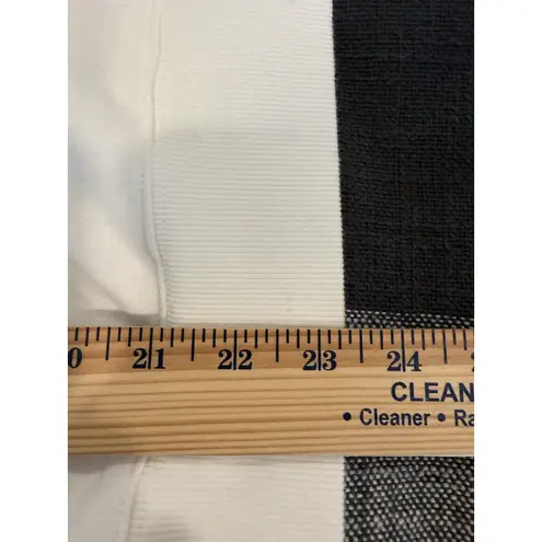 TNA Aritzia Cozy Fleece Long Sleeve Cropped Length Sweatshirt White Large