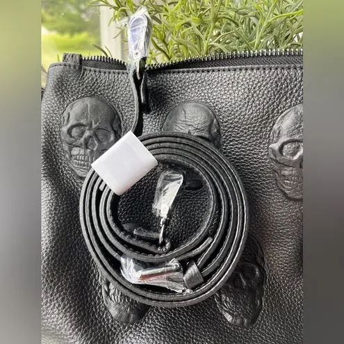 IO Pelle Black Skull Leather Crossbody NWT