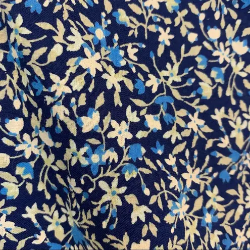 L.L.Bean  popover blouse blue tan floral roll sleeve Size Small