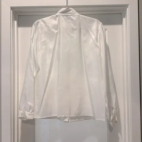 NICOLA White Shirt Size 10 Business, Office, Classic, Tuxedo style feminine