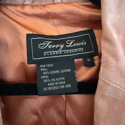 Vintage Terri Lewis Genuine Leather Scalloped Edge Jacket Pink Medium