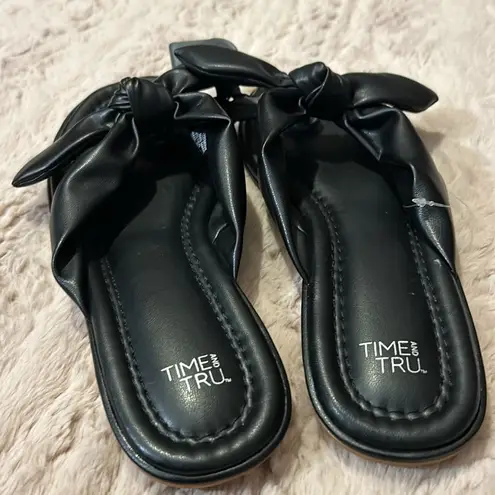 Time And Tru size 9 flats