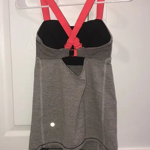 Lululemon Women’s  tank top 