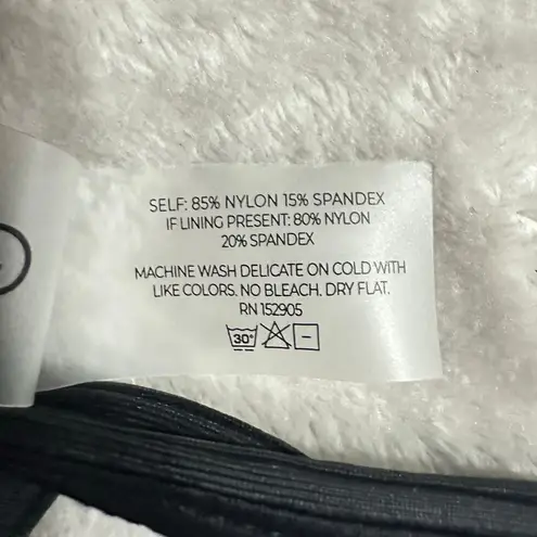 GIGI C Revolve Andrea Sports Bra Women's Small Black Ribbed Cutout V