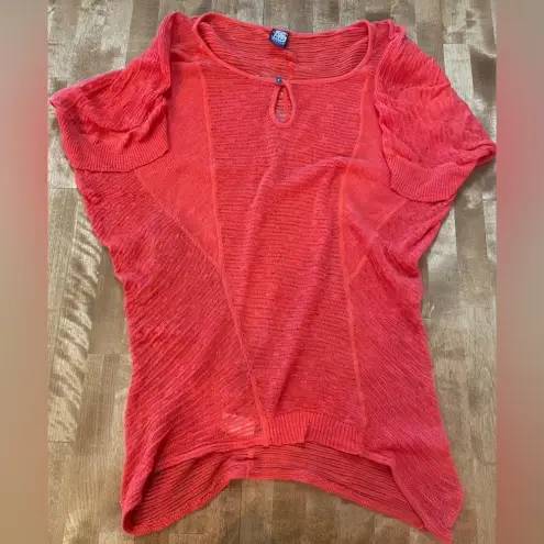 Free People  Red Knit Sweater Top Size Medium Short Sleeve‎