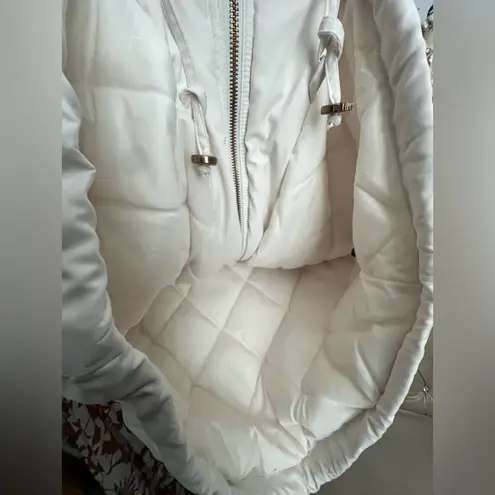 Larry Levine Women's Cream Fox Fur Hooded Jacket