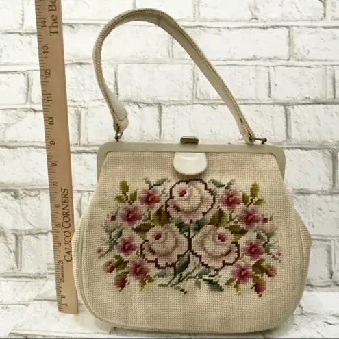 Vintage Beige Floral Needlepoint Clutch Handbag