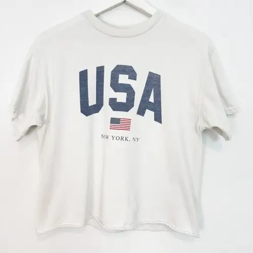 Brandy Melville  John Galt USA New York Short Sleeve Raw Hem Cropped T-Shirt Top