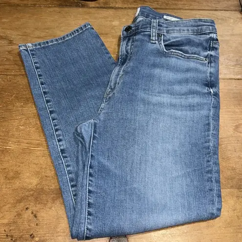 Woman’s Edwin Blue High Rise Bree Crop Jeans Classic Denim Size 30